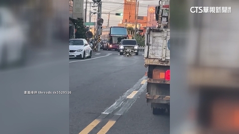 【台語新聞】男童玩具滑板車騎上馬路 「以一擋十」目擊者看傻