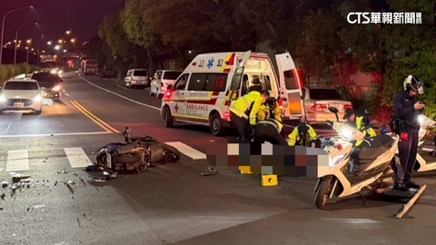 騎士直行和左轉車碰撞 「當場噴飛」無呼吸心跳