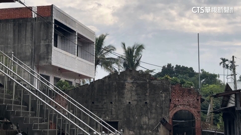 鄰居變仇人！兩戶僅90公尺隔矮牆　噪音問題引殺機