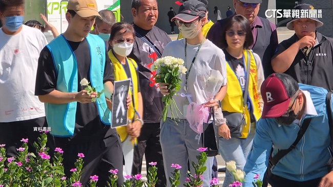 空服員逝世父怒未慰問　長榮：完成撫卹金審核.將探視 | 華視新聞