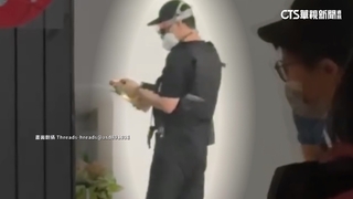 早有準備！　犯案時穿戰術背心.防毒面具　張文裝備齊全