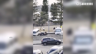 朝人群丟4顆炸彈！　澳洲槍擊案凶手曾到郊區練槍