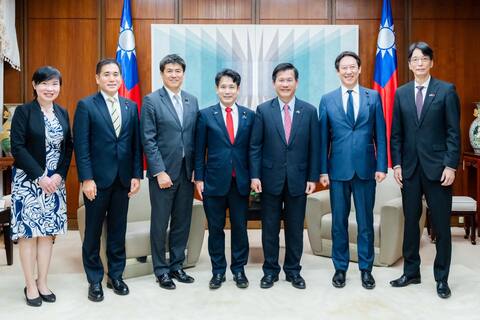 日參議員推修法「日本戶籍可寫台灣」　林佳龍致謝：讓台灣人感到光榮