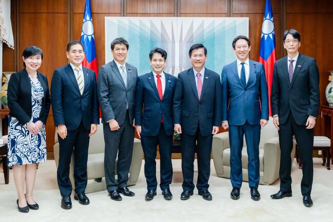 日參議員推修法「日本戶籍可寫台灣」　林佳龍致謝：讓台灣人感到光榮 | 華視新聞