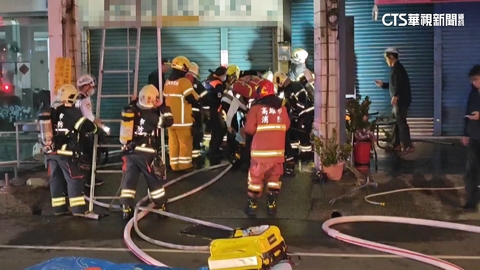 洗衣店深夜大火！　疑母不給錢無業男縱火燒屋
