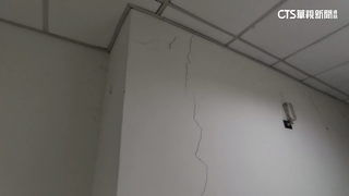 台東體中天花板崩.水管噴裂　學生驚魂：以為地裂開