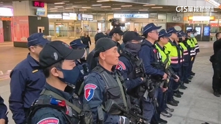 7旬醉翁「悠遊卡不見」出不了站　竟持雨傘打閘門