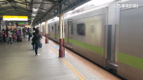 新竹-香山.六家站鳥巢影響.電車線沒電 雙向列車延誤