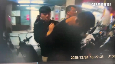 缺錢花起歹心！博弈站主交付彩金後　蒙面搶賭客