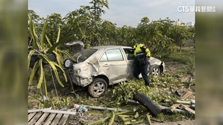 男討20萬賭債5km狠撞3次　撞成廢鐵不放過波及無辜