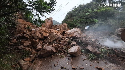 疑7.0強震影響 平溪山區嚴重坍方.道路雙向封閉
