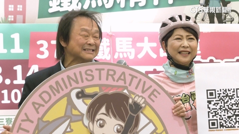 王世堅表態挺20年老友陳亭妃　林俊憲掃街拜票