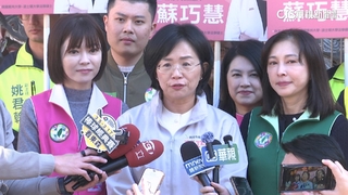 蘇巧慧蘆洲市場掃街固票倉　藍拚「春節前」定案
