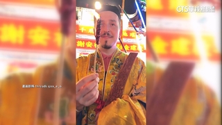 溪湖建醮奇景　「捷克籍洋道士」持火筆為民消災祈福