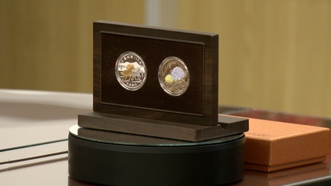 央行「馬年紀念套幣」亮相！每套2450元　今起開放預購