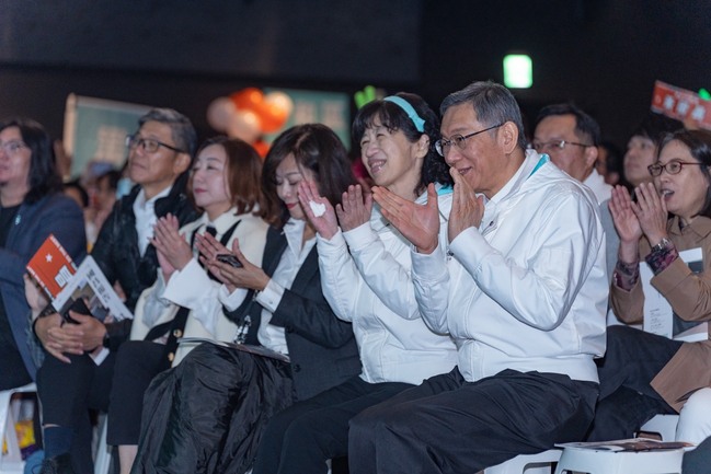 黃國昌曾建議參選2026　陳佩琪坦言「無力承擔」：全心全力照顧柯文哲 | 華視新聞