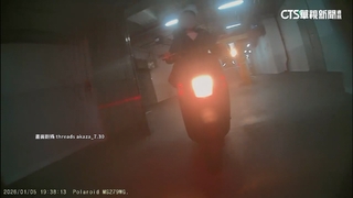 女跟車進停車場疑想免單？　前車騎士控：未繳費就消失