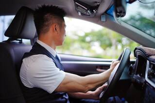 越南移工語言不通！計程車司機教轉車省錢　暖助1招解決溝通問題