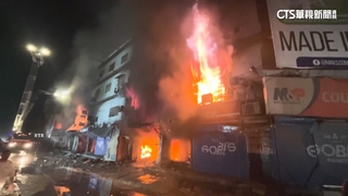 巴基斯坦南部購物商場大火　已知3死20傷