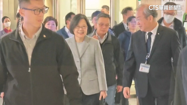 網喊「台灣總統名字都好怪」  蔡英文親回1句掀熱議 | 華視新聞