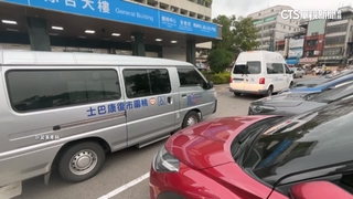 洗腎婦搭復康巴士「路倒30分無人理」　兒尋獲嘆心寒