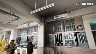 左營新莊高中深夜火警！走廊竄濃煙　消防火速撲滅