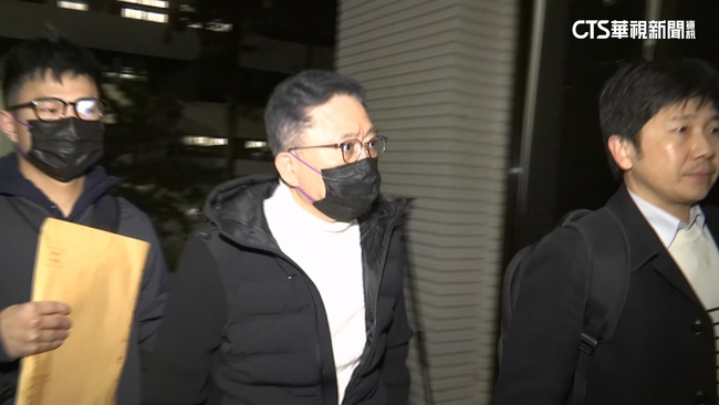 【台語新聞】疑涉內線交易　「西門町地王」吳振隆百萬交保