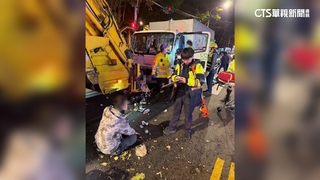 龜山回收車駕駛疑暈厥　暴衝追撞「夾斃78歲婦」致6傷