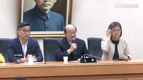 柯建銘表態爭取連任總召　王世堅喊話交棒：知所進退