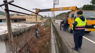 男大生雙載返苗栗老家自撞　1人摔溝1人掛鐵絲網雙亡