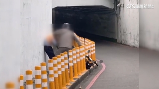 逆撞夫妻還痛毆.正義路人也遭打　拉扯壓制惡騎士
