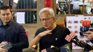 黃仁勳媒體公關學！　兆元宴邀合照　約明年與記者餐敘