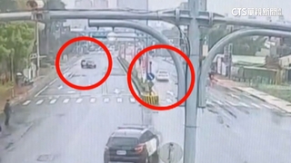 中壢槍響！男疑偽造車牌拒檢衝撞　警開12槍仍脫逃