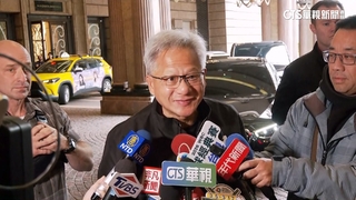 黃仁勳中文拜年！　祝「馬上賺錢」講完「自己笑出來」