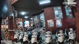 男持利器隨機攻擊　警局前遭壓制！　2民眾穿刺傷送醫