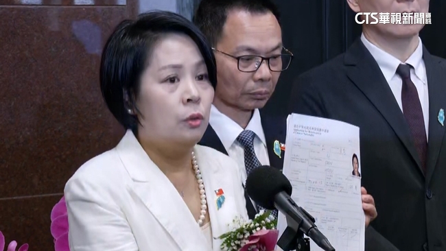 劉世芳表態「不提供調閱機密文件」 　李貞秀「盼標準一致」：不能因人設事 | 華視新聞