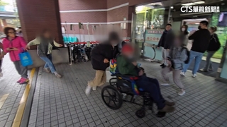 人瑞突與看護結婚！　子女質疑父認知退化「被拐去」