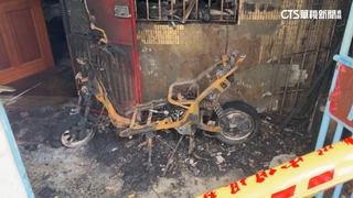 住警器救人！電動車爆火球　6口睡夢驚逃嗆傷