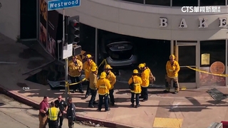 洛杉磯重大車禍！　高齡婦開車失控撞超市釀3死6傷