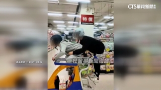 騎賣場手推車狂飆PO網　業者怒告2男「妨害名譽」