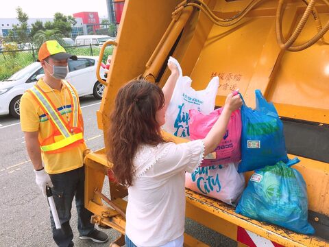 北市春節垃圾清運時間調整! 小年夜、除夕加班收運垃圾