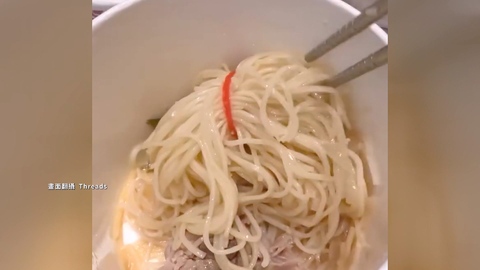 點外送驚見「麵線捆橡皮筋」! 「雙月」道歉宣布:該品項暫時停售