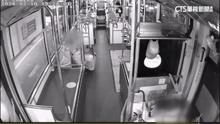 乘客講電話太吵！　司機提醒「小聲一點」　雙方爆口角