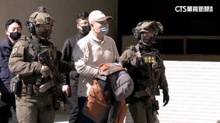 疑涉「鉛包金」走私案！　四海幫主張存偉遭約談.500萬交保