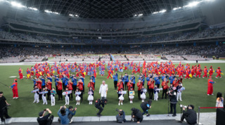 鴻海尾牙抽千萬特別獎　4人不在遭重抽！網曝「籤筒名單」內幕