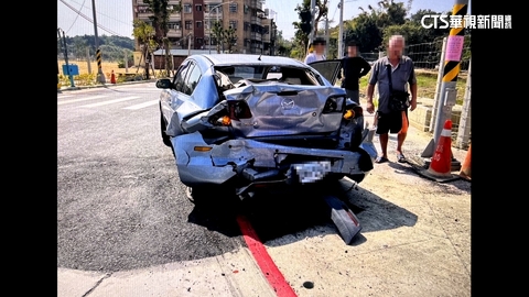 未保持車距?號誌設計不良? 砂石車追撞小客車2傷