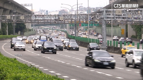 今小年夜將湧返鄉車潮! 9路段恐塞 籲南向下午出發