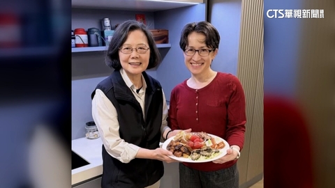 蔡英文邀蕭美琴共進年夜飯 感謝軍警消除夕夜堅守崗位