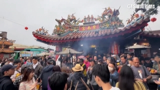 紫南宮湧人潮！借還金排隊30米　參拜人數往年2-3倍