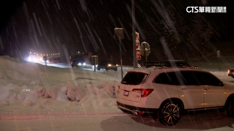 冬季風暴侵襲美國西岸 暴雨洪災.大雪擾交通